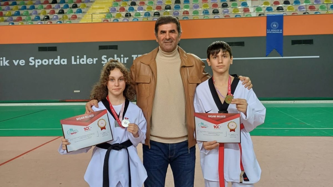 Taekwondo Yıldızlar İl Birinciliği Yarışmalarında Derece Aldık...